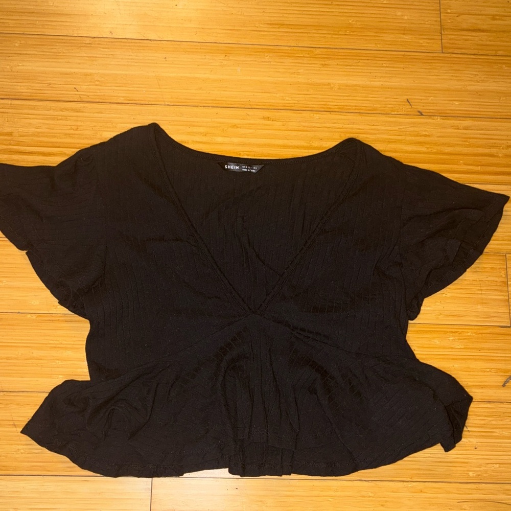 Black V-Neck Crop Top | Going Out Attire